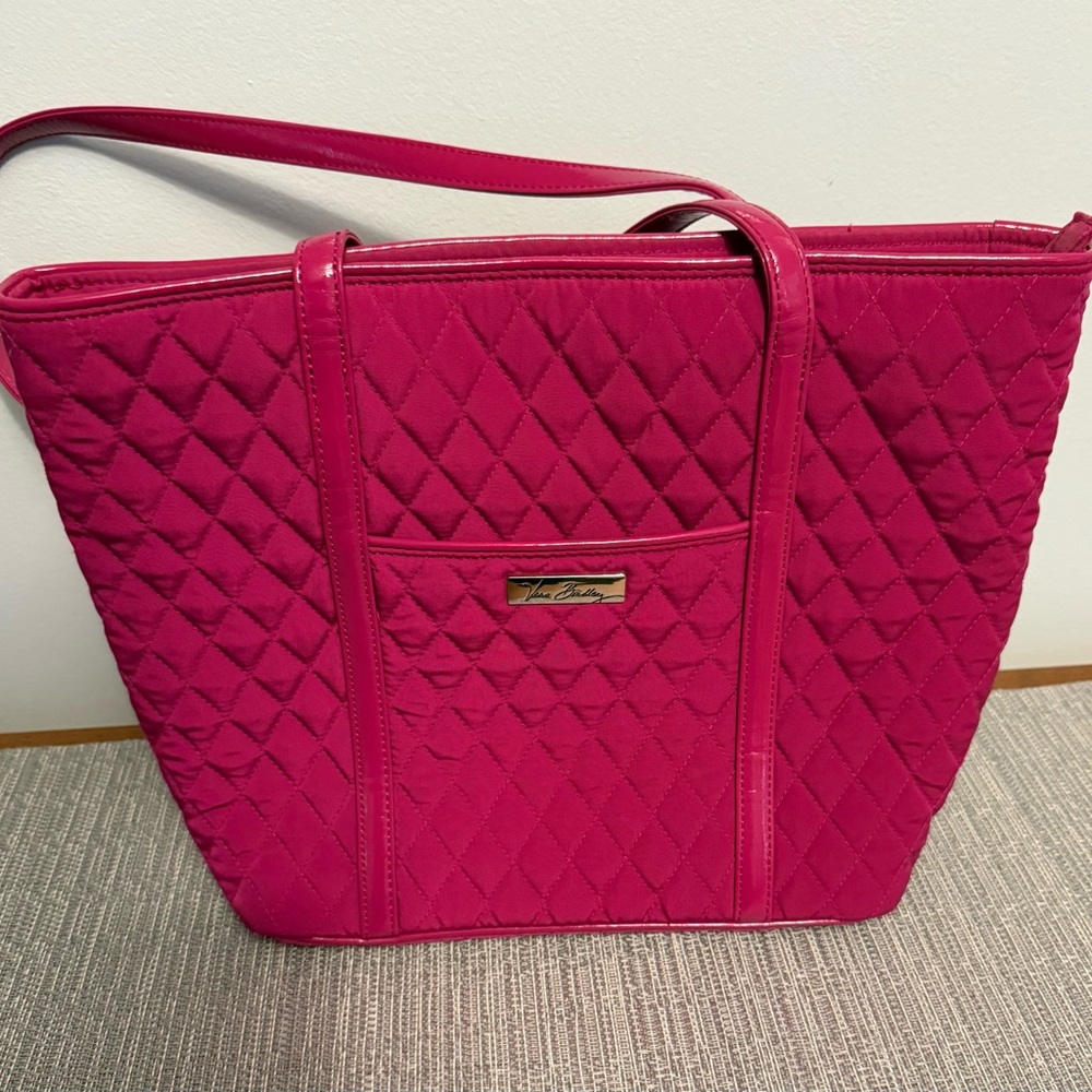 Vera Bradley quilted medium tote in fuchsia